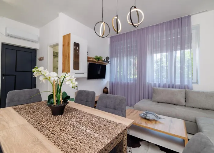 Awesome In With Wifi Apartment