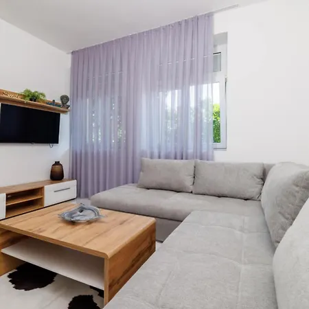 Lejlighed 2 Bedroom Awesome In *